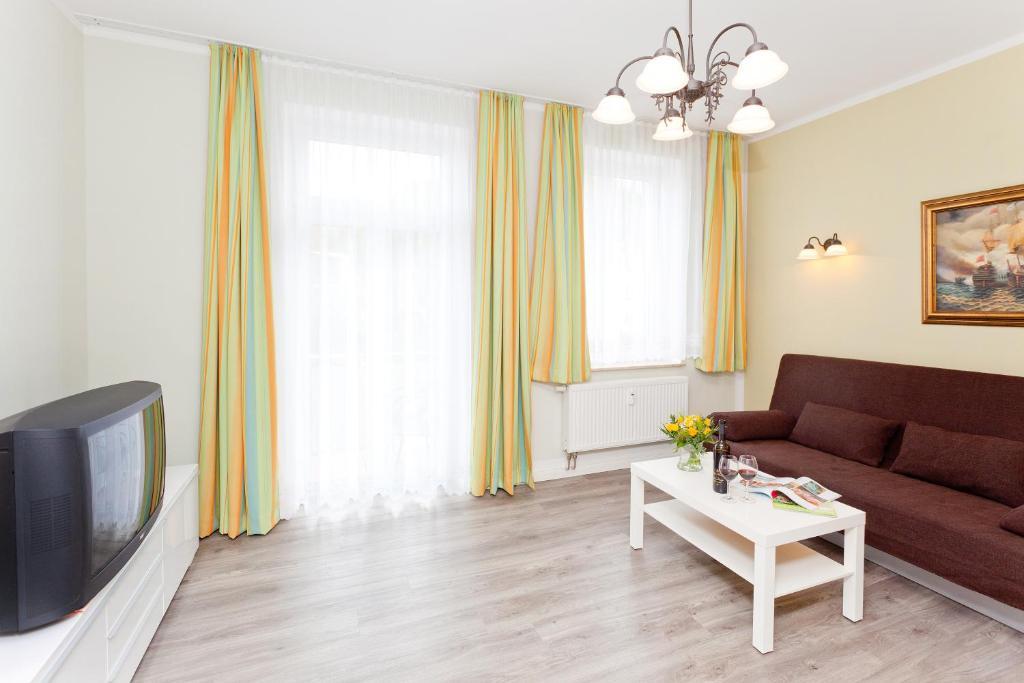 Ferienwohnungen Familie Glasner Binz Bilik gambar